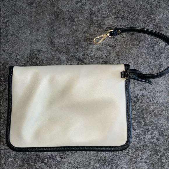 MICHAEL KORS SPORT/CASUAL NYLON WATER RESISTANT BEIGE WRISTLET CLUTCH NWOT - Picture 2 of 16